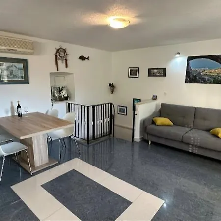 Dalmacija Apartman *