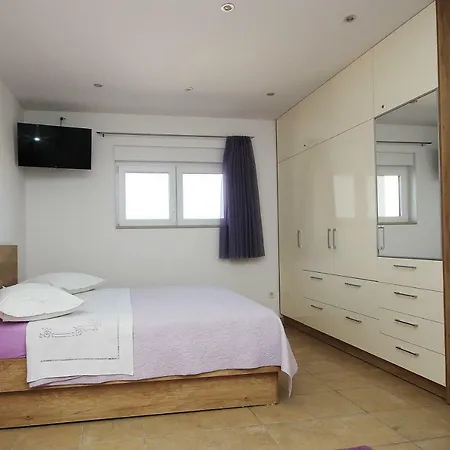 Dalmacija Apartment *