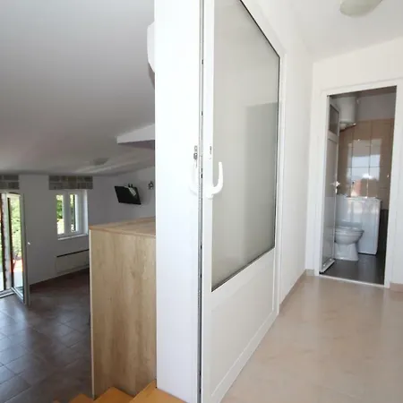 Apartment Dalmacija *