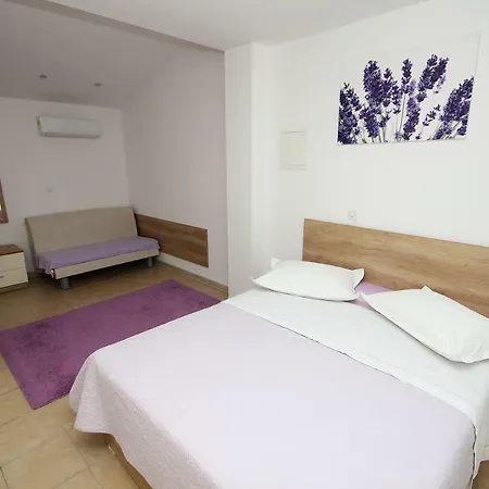 Dalmacija Apartment *