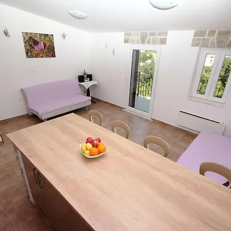 Apartment Dalmacija